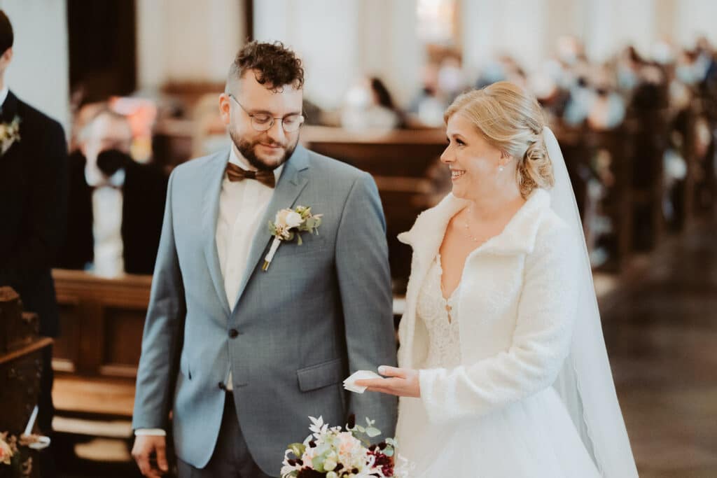 kirchliche Hochzeit in Düsseldorf St. Andreas Kirche Hochzeitsfotograf Düsseldorf